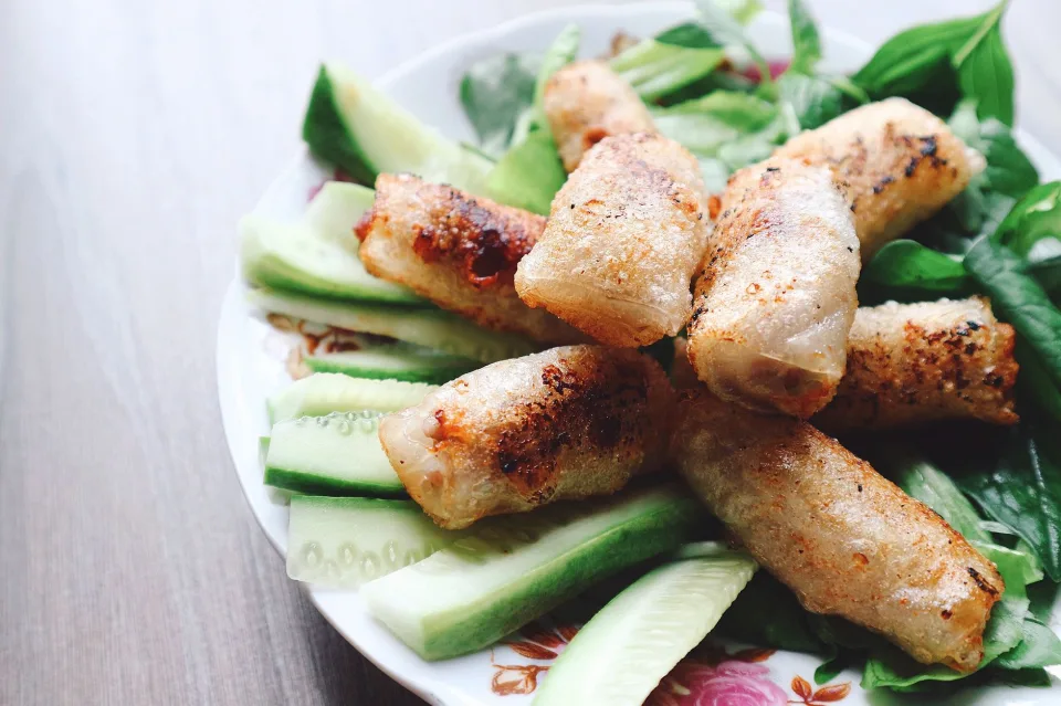 Bàn nướng đông khách tại Nhà Hàng Melody